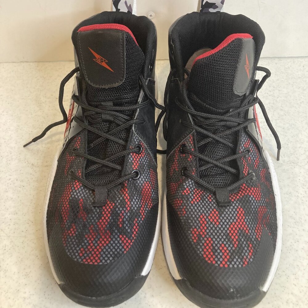 FASHION MENS BASKETBALL SHOES SIZE US 11